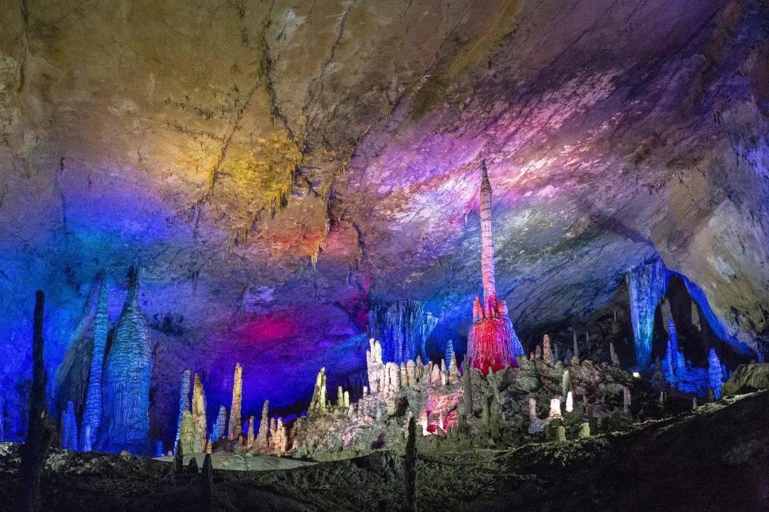废弃洞穴逃生